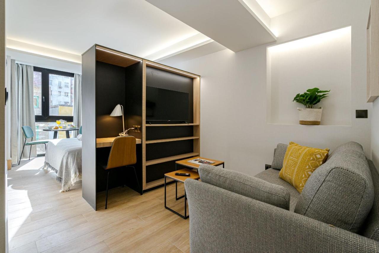 Feelathome Ventas Suites Madrid Exterior photo