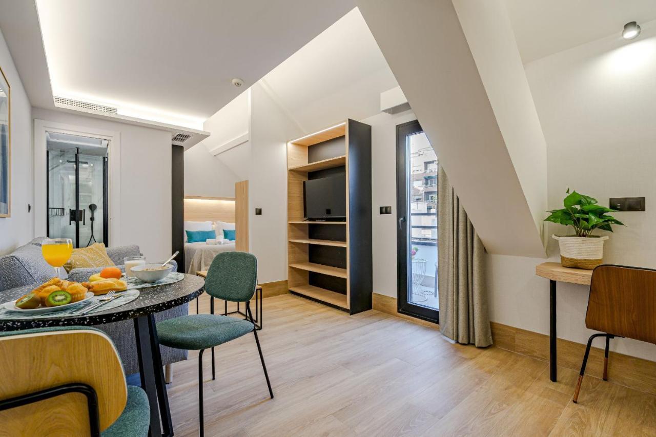 Feelathome Ventas Suites Madrid Exterior photo