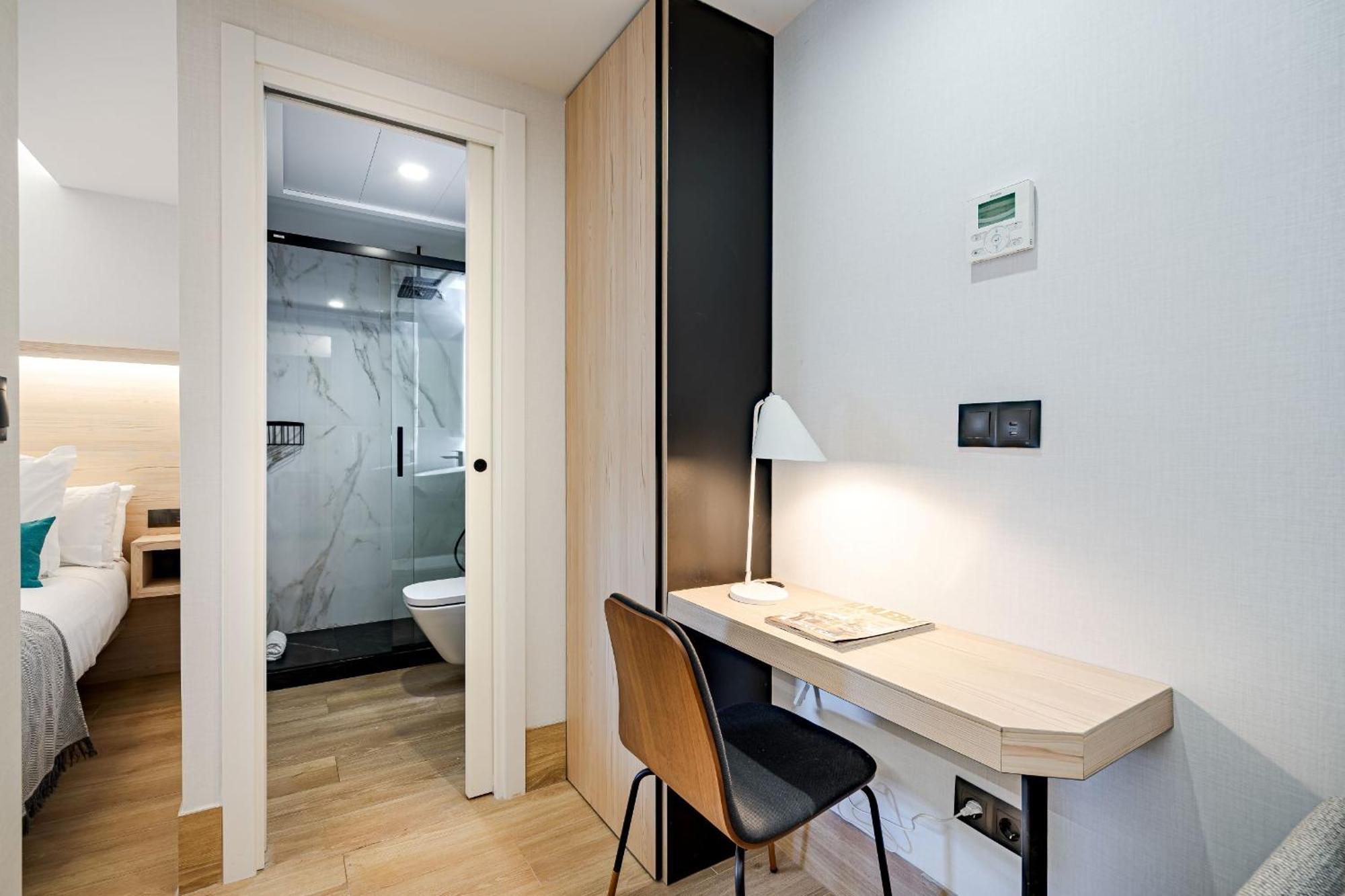 Feelathome Ventas Suites Madrid Exterior photo
